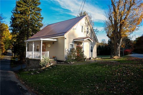 Photo of 1021 Leesburg Station Rd, Mercer, PA 16137 (MLS # 1746909)
