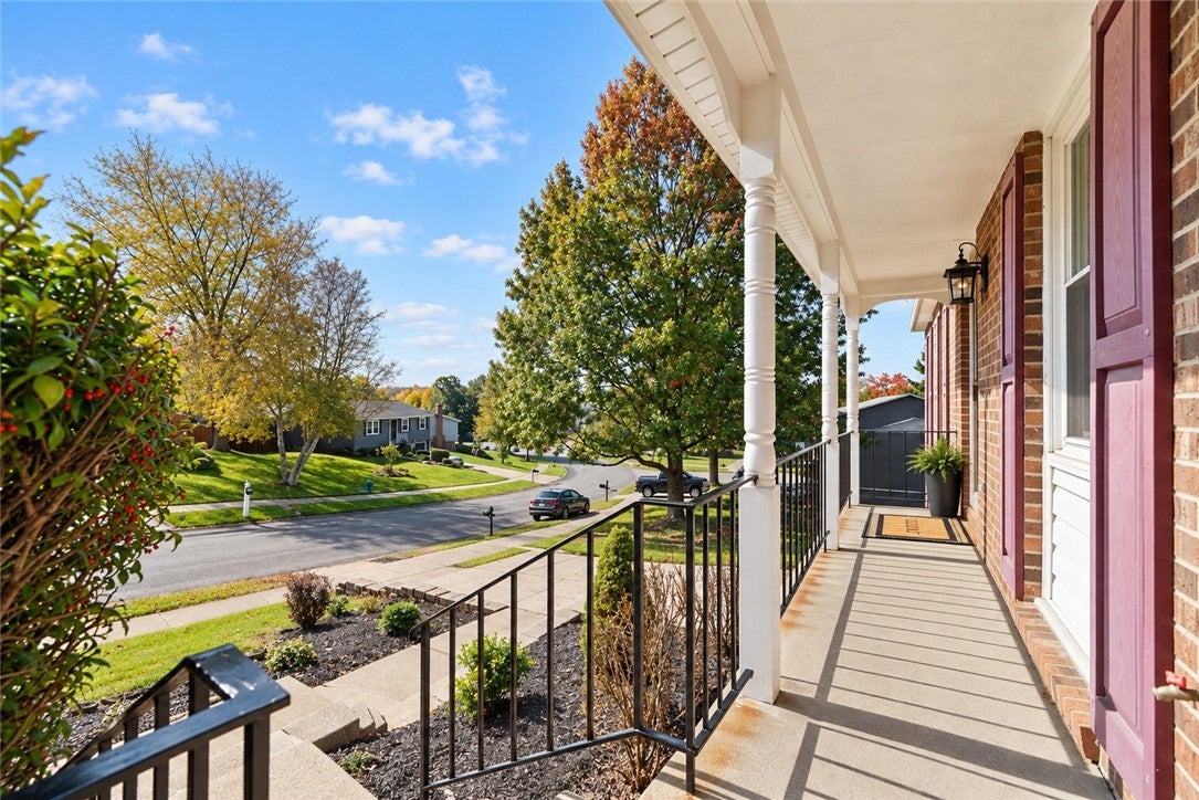 603 Meade Dr