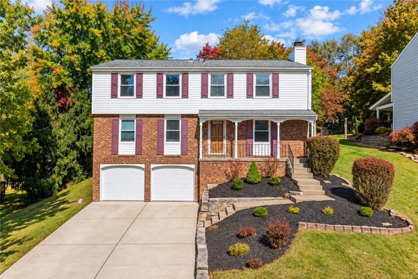 603 MEADE DR, CORAOPOLIS, PA 15108 - Image 194df55452ada16d789e5df4e5185f7b/427343110