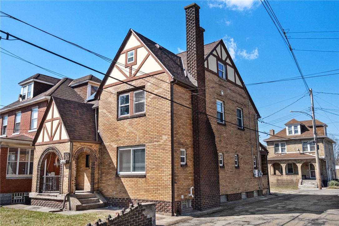 527 Verona St. St, Braddock, Pennsylvania image 2
