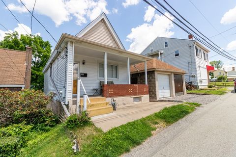 Photo of 553 Foundry St, Pittsburgh, PA 15215 (MLS # 1762673)
