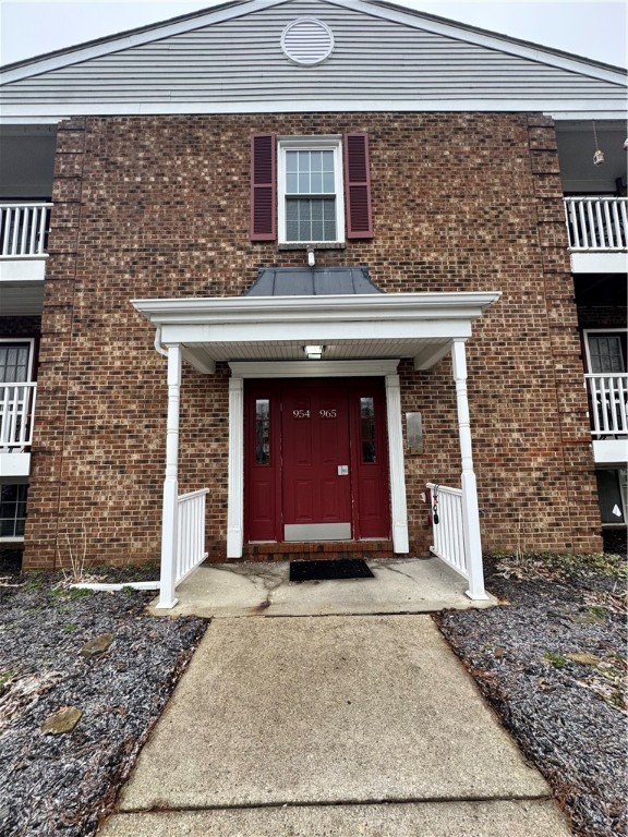Cranberry Twp, Pennsylvania 16066, United States, 2 Bedrooms Bedrooms, ,1 BathroomBathrooms,Residential,Contingent,567