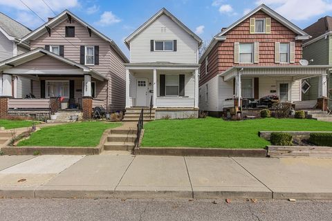 Photo of 1329 Virginia Ave, Monaca, PA 15061 (MLS # 1747867)