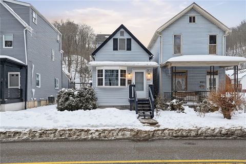 Photo of 1044 Wall Ave, Pitcairn, PA 15140 (MLS # 1739313)