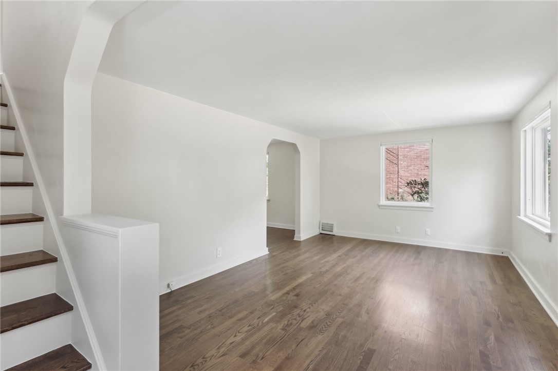 7 Earlswood Ave