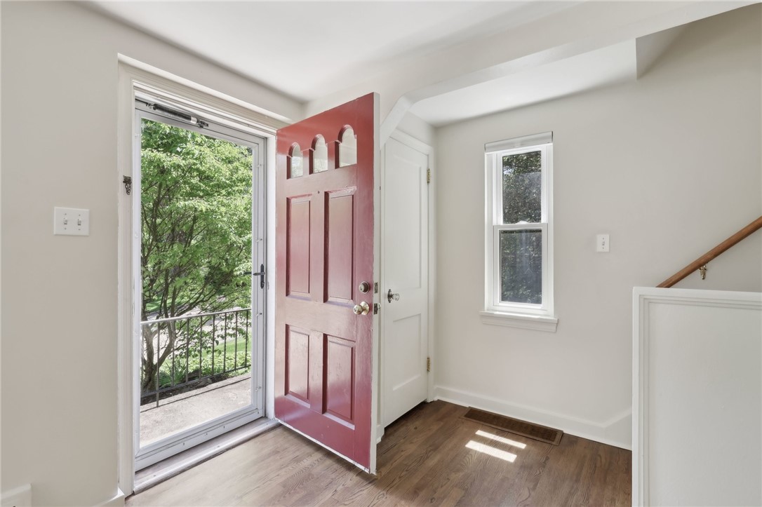 7 Earlswood Ave