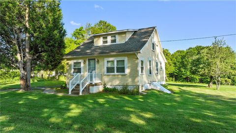 Single Family Residence in Shade Twp PA 520 BunkerHill Rd Rd 49.jpg