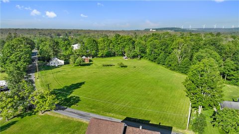 Single Family Residence in Shade Twp PA 520 BunkerHill Rd Rd 14.jpg