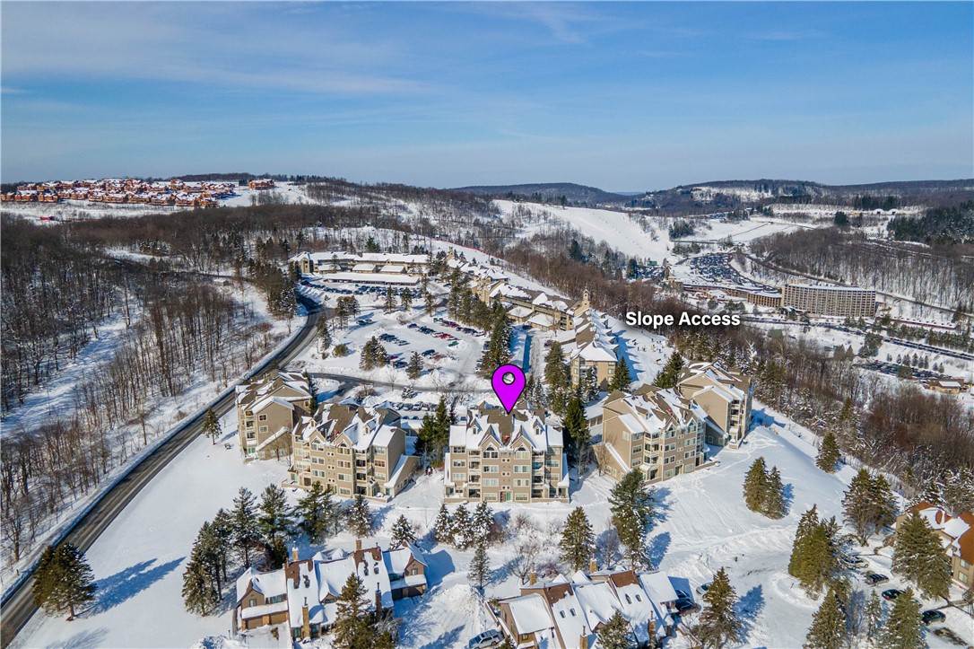 Seven Springs Resort, Pennsylvania 15622, United States, 4 Bedrooms Bedrooms, ,3 BathroomsBathrooms,Residential,Pending,12433