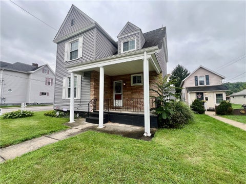 Homes For Sale - 920 Dewey Ave Ave<br/> Lawrence County, New Castle, PA 16101