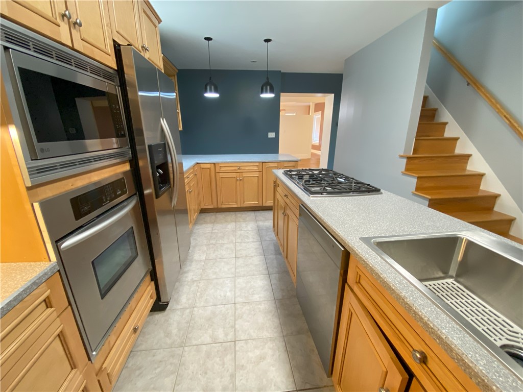 Scottdale, Pennsylvania 15683, United States, 4 Bedrooms Bedrooms, ,5 BathroomsBathrooms,Residential,Active,186723