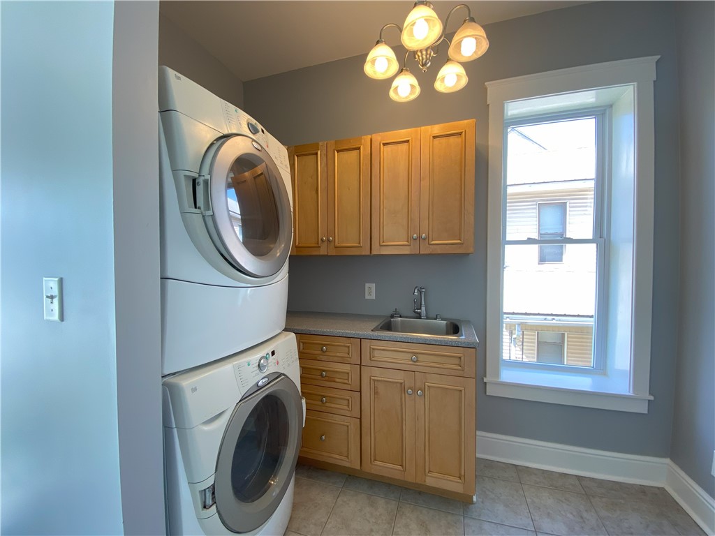 Scottdale, Pennsylvania 15683, United States, 4 Bedrooms Bedrooms, ,5 BathroomsBathrooms,Residential,Active,186723