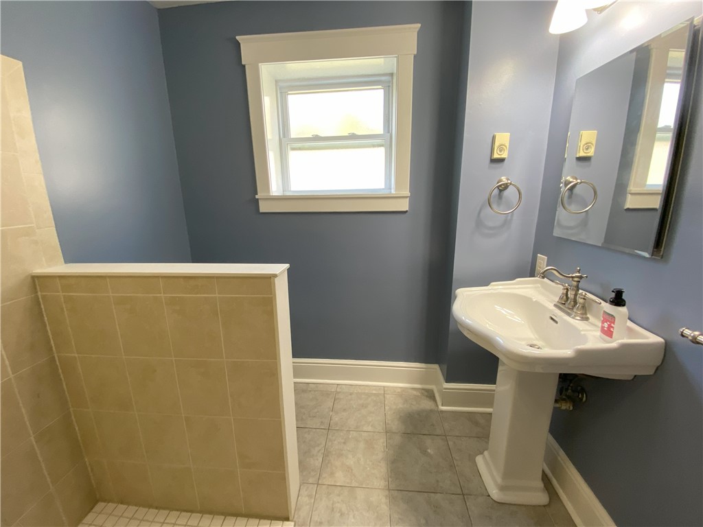 Scottdale, Pennsylvania 15683, United States, 4 Bedrooms Bedrooms, ,5 BathroomsBathrooms,Residential,Active,186723