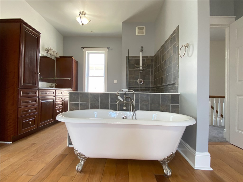 Scottdale, Pennsylvania 15683, United States, 4 Bedrooms Bedrooms, ,5 BathroomsBathrooms,Residential,Active,186723