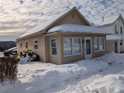 218 Central Chicora PA 16025