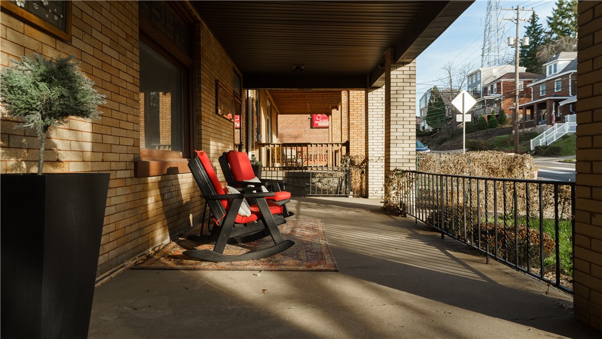 Mt Washington, Pennsylvania 15211, United States, 2 Bedrooms Bedrooms, ,1 BathroomBathrooms,Residential,Active,53347