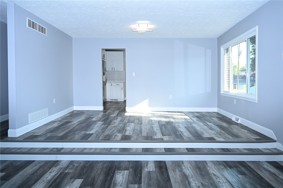 1301 Bechtel St St, Monaca, Pennsylvania image 10