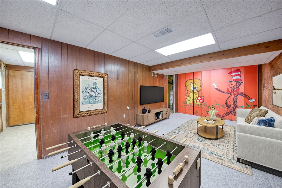 Pleasant Hills, Pennsylvania 15236, United States, 4 Bedrooms Bedrooms, ,3 BathroomsBathrooms,Residential,Active,166193