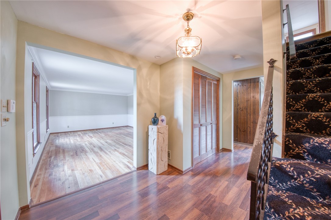 Pleasant Hills, Pennsylvania 15236, United States, 4 Bedrooms Bedrooms, ,3 BathroomsBathrooms,Residential,Active,166193