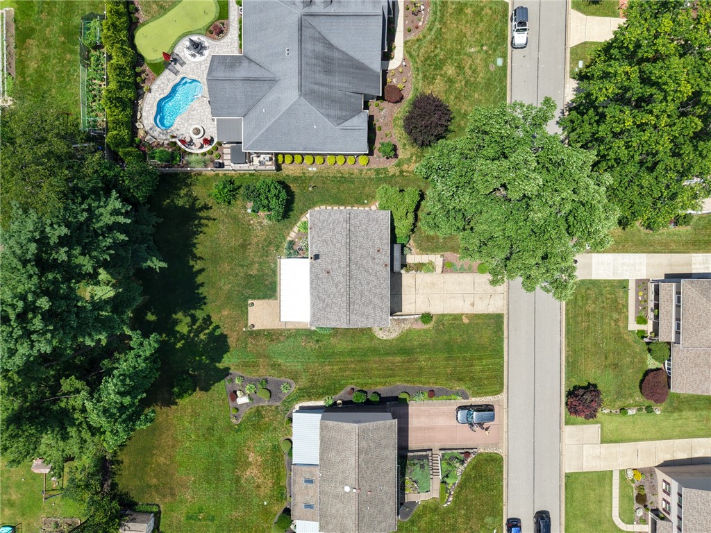 Pleasant Hills, Pennsylvania 15236, United States, 4 Bedrooms Bedrooms, ,3 BathroomsBathrooms,Residential,Active,166193