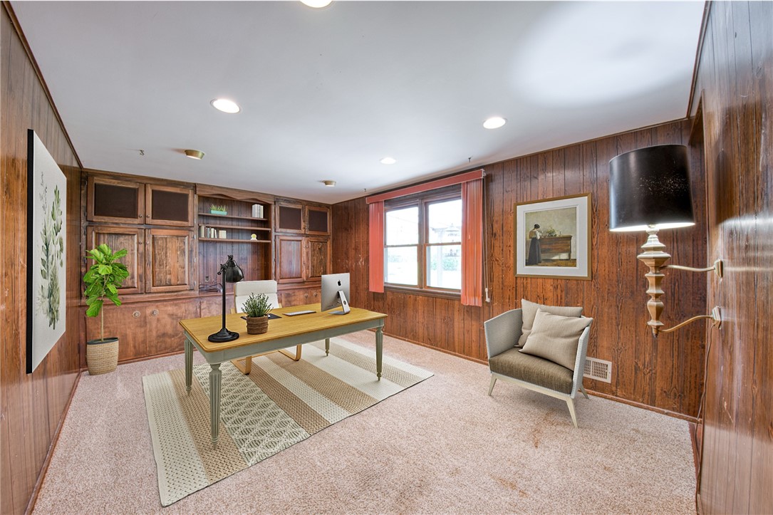 Pleasant Hills, Pennsylvania 15236, United States, 4 Bedrooms Bedrooms, ,3 BathroomsBathrooms,Residential,Active,166193