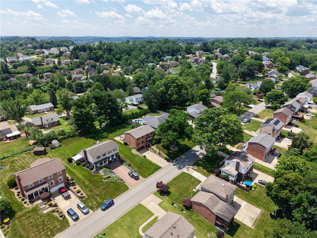 Pleasant Hills, Pennsylvania 15236, United States, 4 Bedrooms Bedrooms, ,3 BathroomsBathrooms,Residential,Active,166193