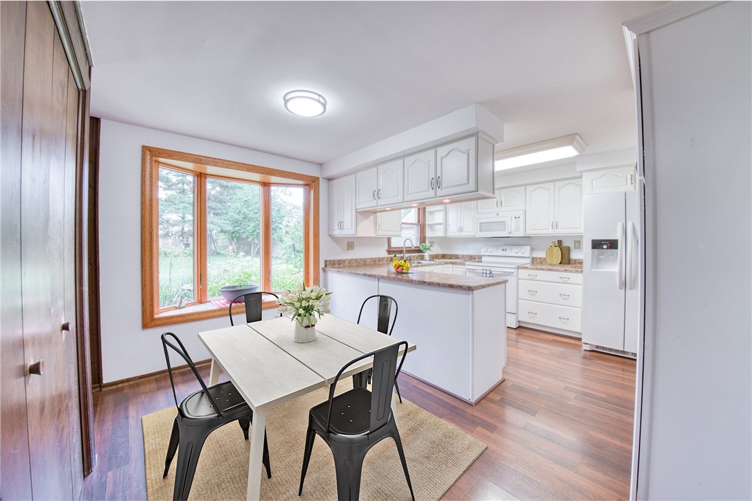 Pleasant Hills, Pennsylvania 15236, United States, 4 Bedrooms Bedrooms, ,3 BathroomsBathrooms,Residential,Active,166193