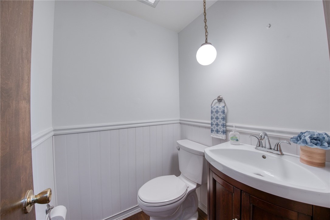 Pleasant Hills, Pennsylvania 15236, United States, 4 Bedrooms Bedrooms, ,3 BathroomsBathrooms,Residential,Active,166193