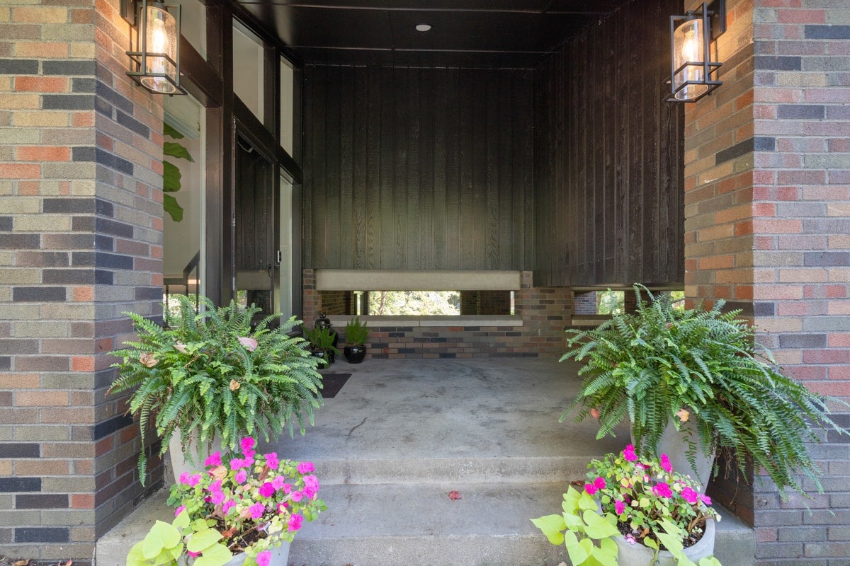 101 Springhouse Lane