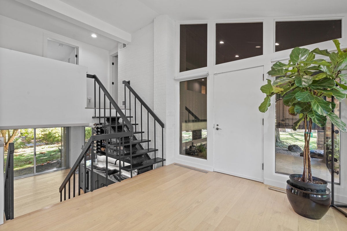 101 Springhouse Lane