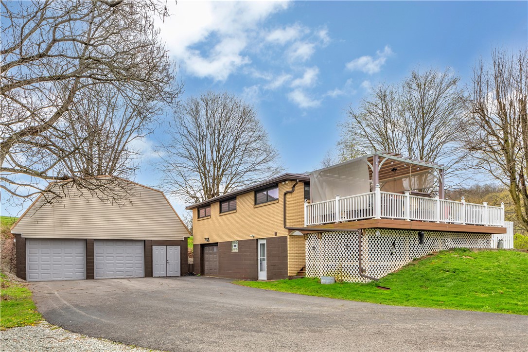 6096 Kemerer Hollow Rd, Murrysville, Pennsylvania image 2