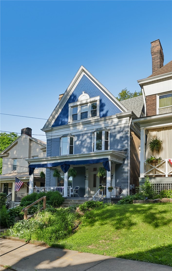223 Chestnut Street