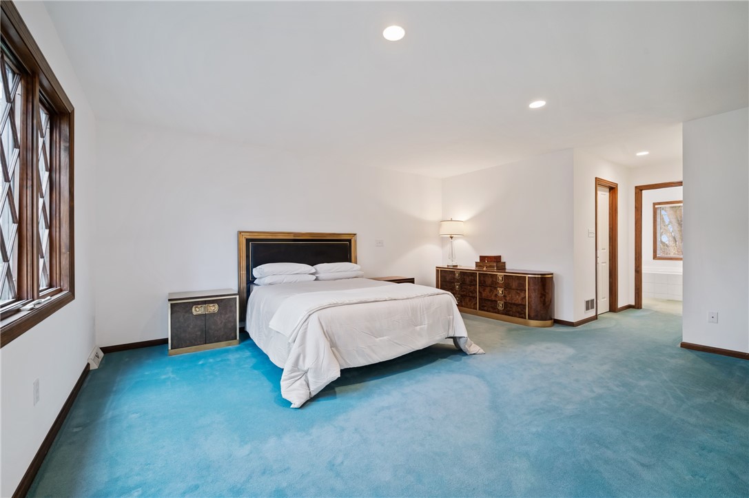 Franklin Park, Pennsylvania 15143, United States, 3 Bedrooms Bedrooms, ,3 BathroomsBathrooms,Residential,Pending,100951