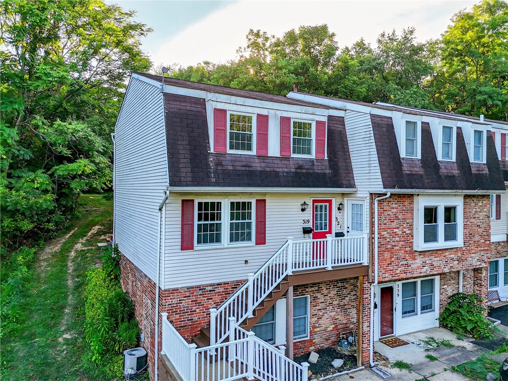 Canonsburg, Pennsylvania 15317, United States, 2 Bedrooms Bedrooms, ,2 BathroomsBathrooms,Residential,Active,192296