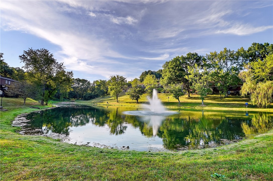 Canonsburg, Pennsylvania 15317, United States, 2 Bedrooms Bedrooms, ,2 BathroomsBathrooms,Residential,Active,192296