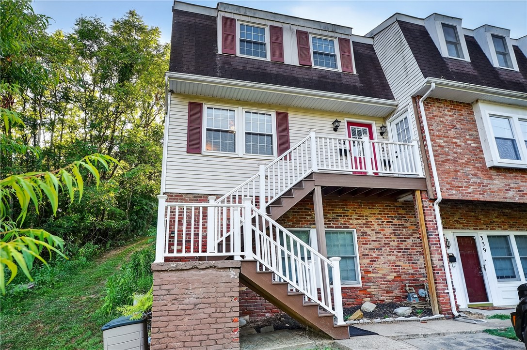 Canonsburg, Pennsylvania 15317, United States, 2 Bedrooms Bedrooms, ,2 BathroomsBathrooms,Residential,Active,192296