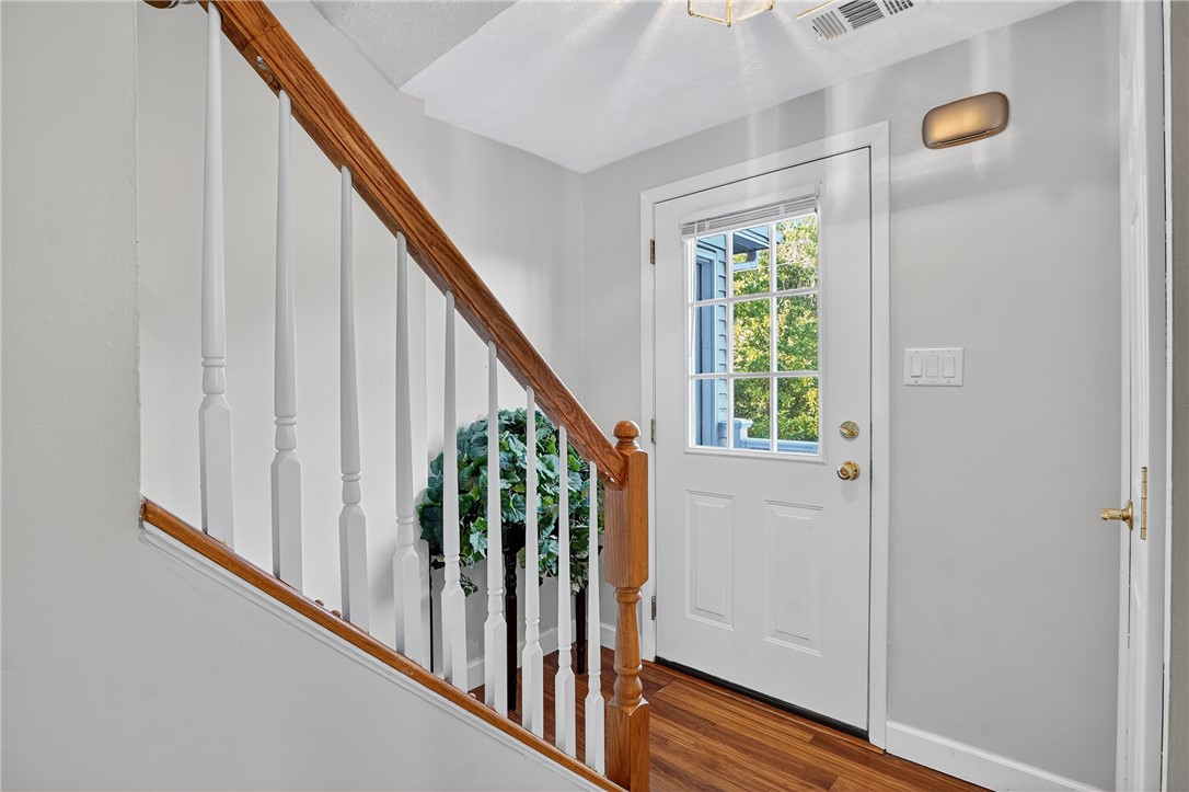 Canonsburg, Pennsylvania 15317, United States, 2 Bedrooms Bedrooms, ,2 BathroomsBathrooms,Residential,Active,192296