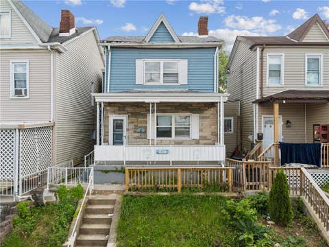 Homes For Sale - 814 Lillian Street St<br/> Knoxville, PA 15210