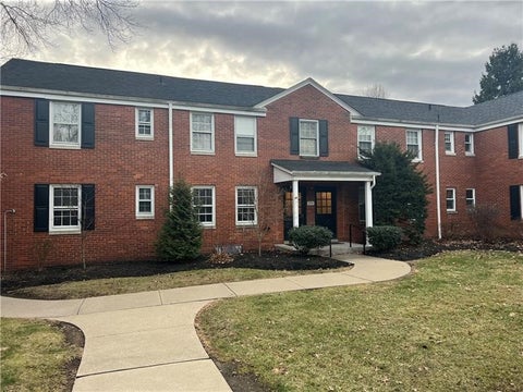 Condo For Rent - 834 Thorn St St #24<br/> Sewickley, PA 15143