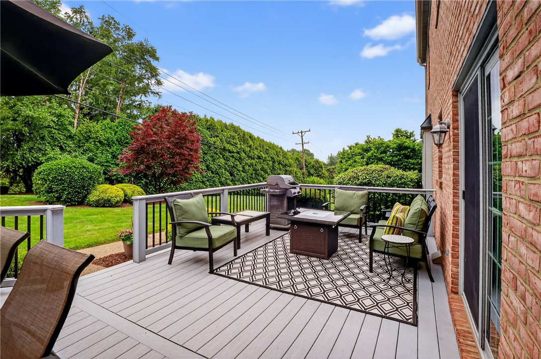 Upper St. Clair, Pennsylvania 15241, United States, 4 Bedrooms Bedrooms, ,3 BathroomsBathrooms,Residential,Pending,155013