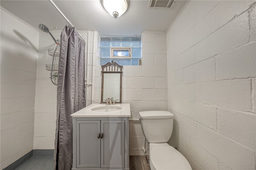 Plum Boro, Pennsylvania 15239, United States, 3 Bedrooms Bedrooms, ,3 BathroomsBathrooms,Residential,Pending,10295