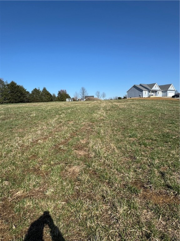 Hunter Dr, Scottdale, Pennsylvania image 4