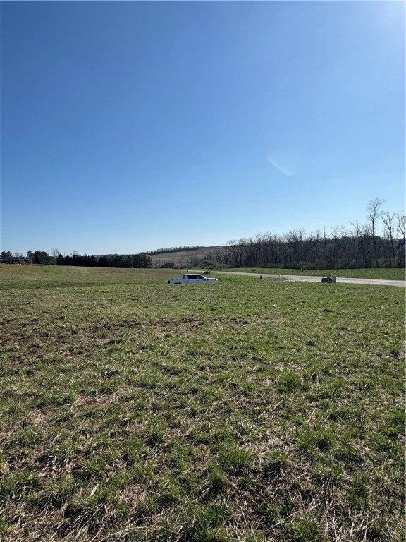 Hunter Dr, Scottdale, Pennsylvania image 1