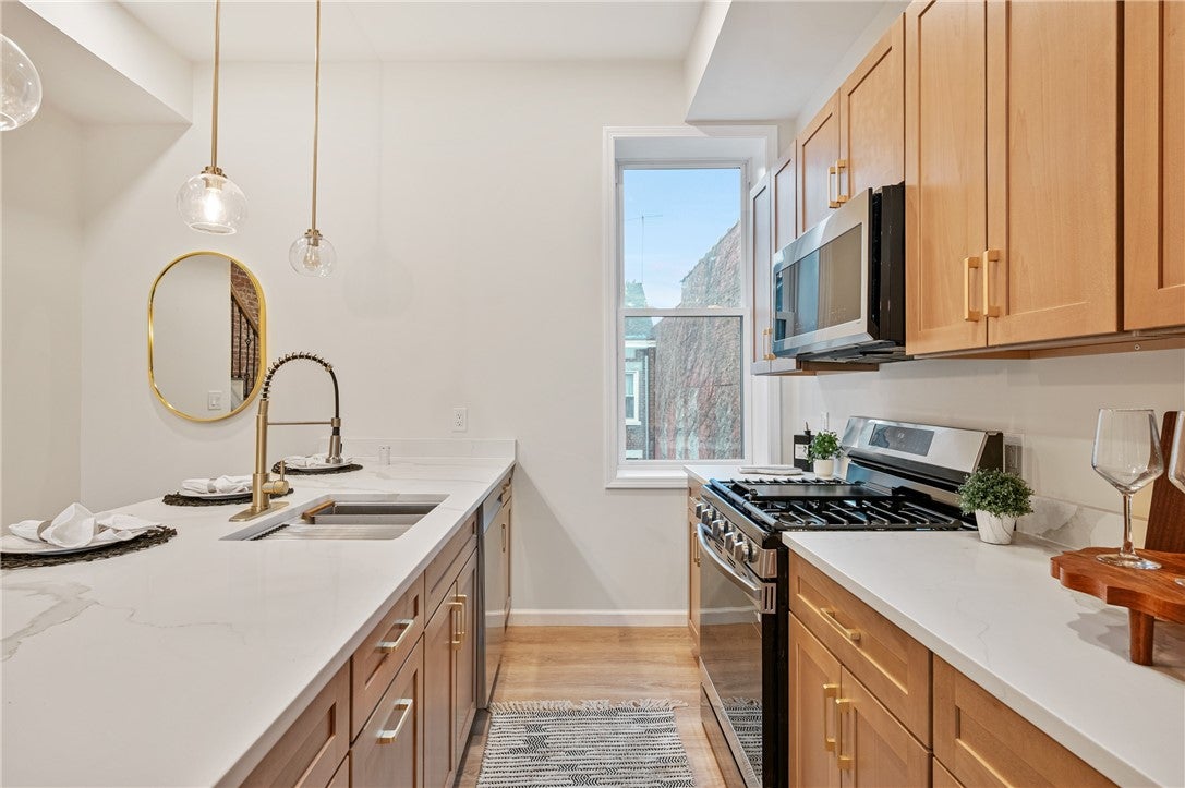 127 Fortieth St