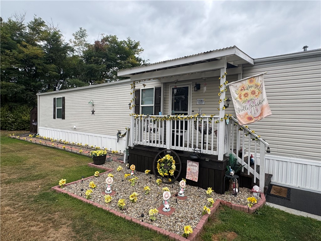 White Twp, Pennsylvania 15701, United States, 3 Bedrooms Bedrooms, ,2 BathroomsBathrooms,Residential,Active,204375