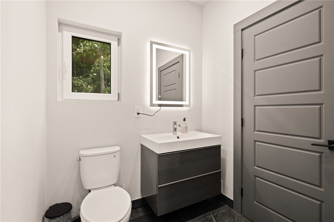 Upper Turkeyfoot Twp, Pennsylvania 15551, United States, 4 Bedrooms Bedrooms, ,3 BathroomsBathrooms,Residential,Active,202179