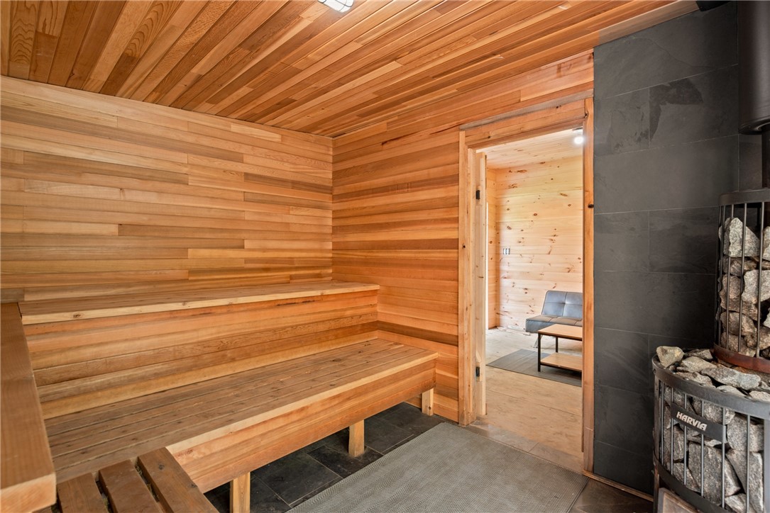 Upper Turkeyfoot Twp, Pennsylvania 15551, United States, 4 Bedrooms Bedrooms, ,3 BathroomsBathrooms,Residential,Active,202179