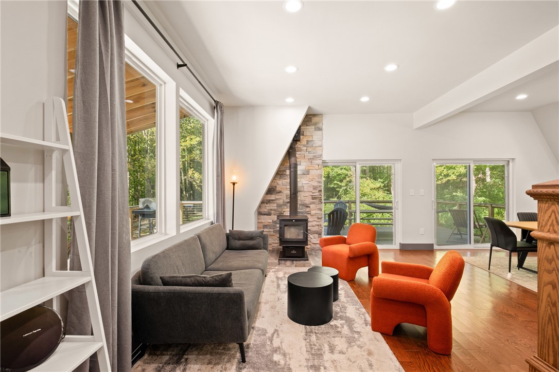 Upper Turkeyfoot Twp, Pennsylvania 15551, United States, 4 Bedrooms Bedrooms, ,3 BathroomsBathrooms,Residential,Active,202179