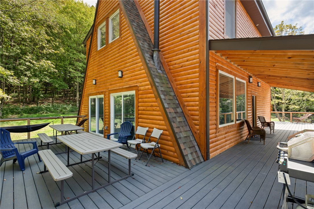 Upper Turkeyfoot Twp, Pennsylvania 15551, United States, 4 Bedrooms Bedrooms, ,3 BathroomsBathrooms,Residential,Active,202179