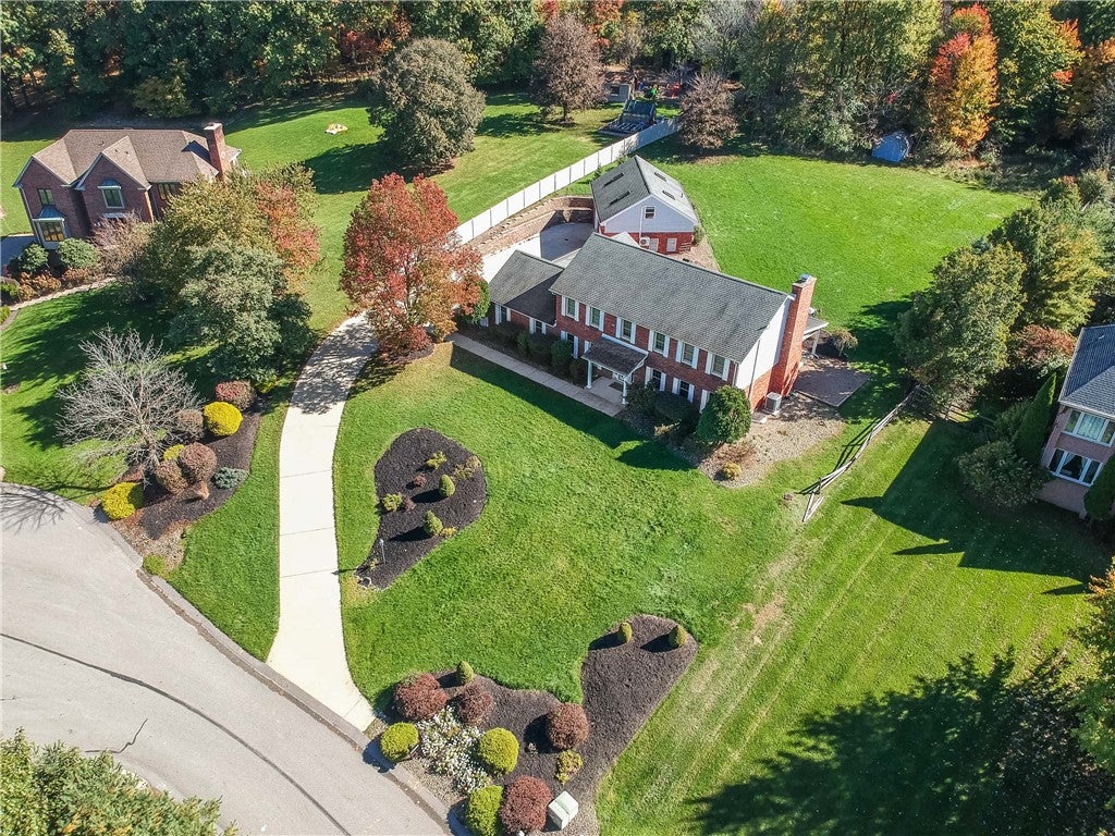 121 Northbrook Drive